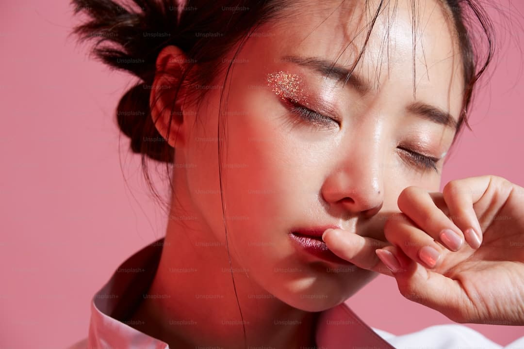 解锁新的身份！易烊千玺出资蒋奇明张艺凡主演电影